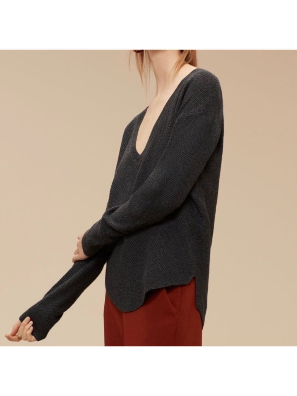 ARITZIA | Wilfred Galois Silk and Cashmere Blend V-Neck Sweater Blue Size M